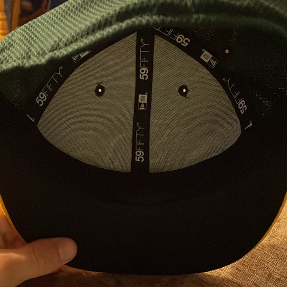 Oakland Athletics Warmup Hat - Picture 4 of 4